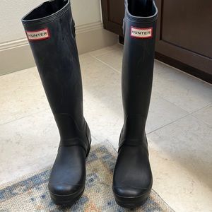 Like New | Hunter Rain Boots | Size 7 | Black